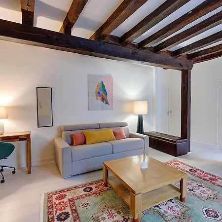 Chic Et Cosy - Arrivée Autonome Tours